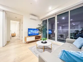 Close to Mel Uni 2BR2BA parking Balconywifi - Image 2
