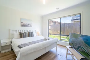 Modern Clyde House Smart TV*Dryer - Image 4