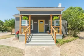 Cameron Park Bungalow - Studio Cottage - Image 5