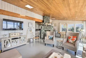 Waterfront Ferndale Home: Deck + Beach Access - Image 5