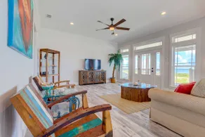 Bayfront Dauphin Island Home w/ Beach Access! - Image 5
