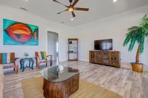 Bayfront Dauphin Island Home w/ Beach Access! - Image 4