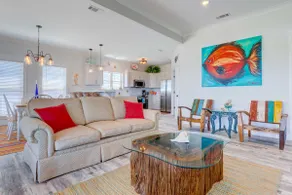 Bayfront Dauphin Island Home w/ Beach Access! - Image 3