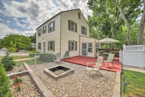 Pet-Friendly Lake Getaway: 1 Block to Beach! - Image 3