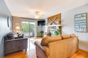 Cozy Lake Ozark Condo Rental w/ Grill, Pool Access - Image 5