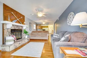 Cozy Lake Ozark Condo Rental w/ Grill, Pool Access - Image 3