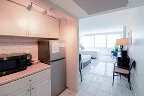 Studio avec vue sur l'océan, accès direct à la plage, piscine et court de tennis communs! - Image 4