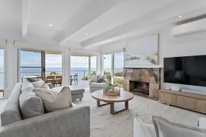 Clifftop Coastal Sanctuary Panoramic Views - Image 2