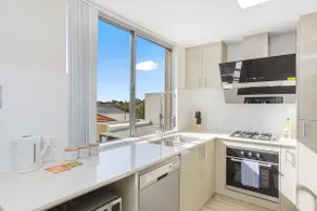 134 North Perth Nest for 4 parking - Image 3