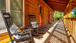 Rustic Log Cabin TH | Mtn Views | Walk to Downtown - Image 2