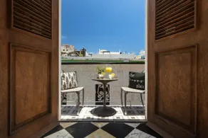 Villa Solana | Modern & Eclectic 2 Bedroom - Image 2