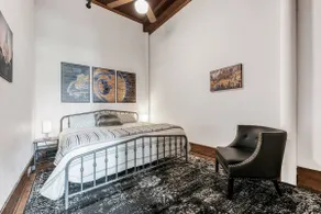 Satchmo: Dwntwn Bryan-Main Street, 2nd floor, King Beds - Image 5