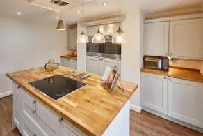 Host & Stay - One Mulgrave Place - Image 5