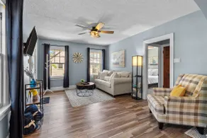 Charming 1930s 2BR | Quiet Street | Warrenton MO - Image 2