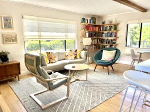 Sunny Wine Country Retreat Near the River - Image 2