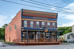 The Wineaux! Wine Country charm in Marthasville,MO - Image 3