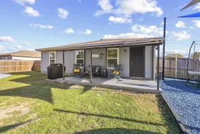 6 Mi to Waco! Home for Families + Pets - Image 2