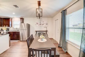 6 Mi to Waco! Home for Families + Pets - Image 3