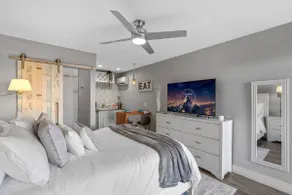 Tilah Stays | 10 min to beach & nightlife - Image 2