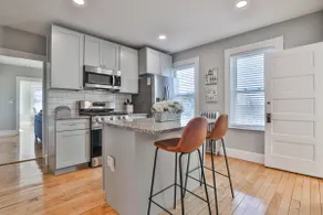 Stylish Apartment Near Downtown, Highways, Boston - Image 5