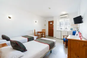 Pepe Mesa, Apartment with 2 single beds 2 - Image 4