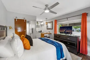Pet-Friendly Gem | Fenced Yard | 10 Min Beach - Image 2