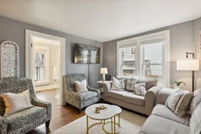Historic 5th St | Dogs-OK| HotTub-open all yr! - Image 3
