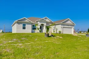6 Mi to Sirenia Vista: Cape Coral Retreat w/ Grill - Image 3
