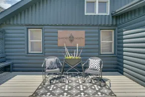 Diamond Lake Waterfront Cabin w/ Deck + Dock! - Image 2