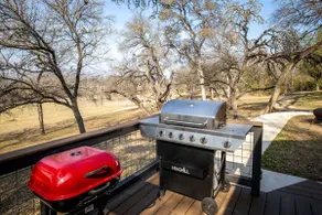 River Walk | Fire Pit | BBQ | Sleeps 17 | 3 Cabins - Image 5