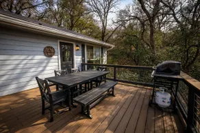 River Walk | Fire Pit | BBQ | Sleeps 17 | 3 Cabins - Image 4