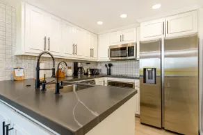 Upscale comfort in Keauhou with awesome ocean view - Image 5
