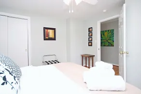 Sol, Washington Park, 2 bed, 1 bath entire home - Image 2