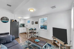 Blocks to ocean/main, parking, 3 badges, firepit - Image 2
