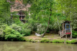 The Overlook on Fightingtown - Creekside Soaks - Image 3