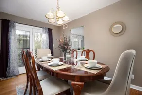 Forest Hills Fresh-Centrally Located, Pets, Wifi - Image 2