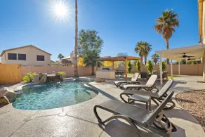 Sun-Drenched Terrace: Chic w/Grille, Firepit, Pool - Image 4