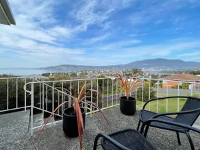 Bella Vista on Beach - Image 5