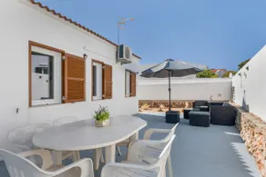 Villa Rose avec barbecue, billard, piscine et chaînes internationales par satellite - Image 2
