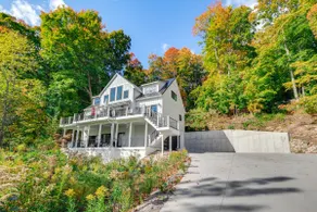 Suttons Bay Lk House, Kayaking, Hot Tub, Fire Pit - Image 4