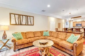 Relaxing Lincoln Condo w/ Fireplace & Shuttle - Image 5