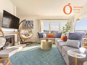 Spectacular Ocean & Pier View Home Near LA Stadium - Image 4
