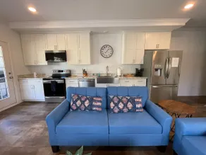 2Bed2Bath with Creek and Open Spaces - Image 3