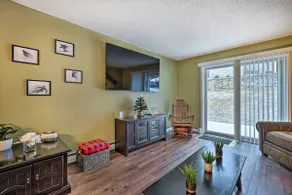 Cozy Ski-In/Ski-Out Condo on Magic Mountain - Image 5