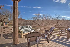 Medicine Park Cabin w/ Mountain Views! - Image 3