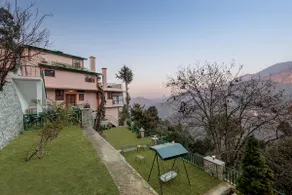 3BR Garden Villa w/Cook, Nainital Hills - Image 2