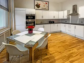 The Chelsea Kensington 159 Apartment - Image 2
