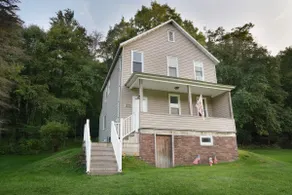 Peaceful retreat in the woods | 3br | King bed - Image 2