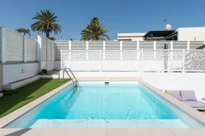 Heated Pool Villa – Villa Sunset - Image 5