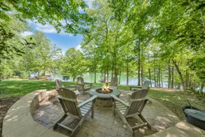 Sunrise Retreat - Sleeps 12, Lakefront Home with Hot Tub - Image 3